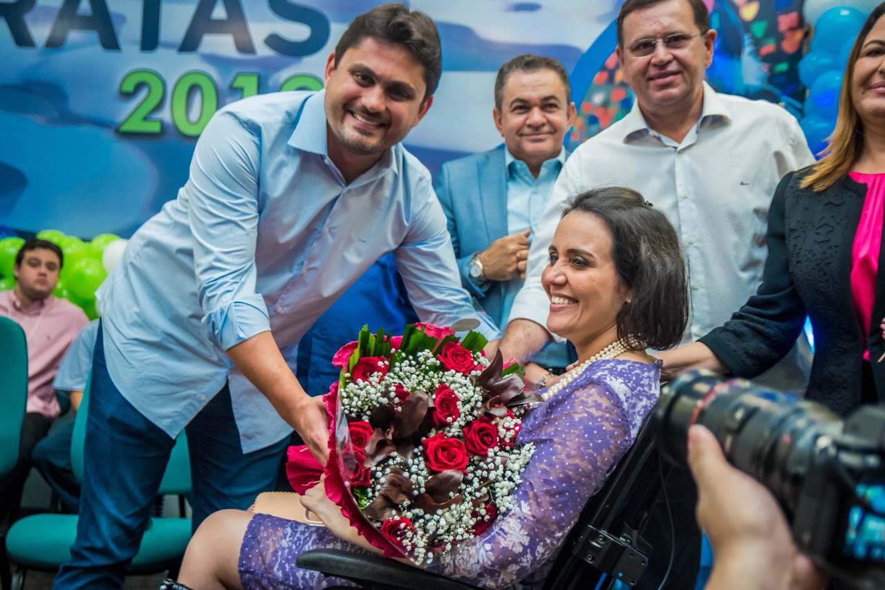 Resultado de imagem para andreia rezende em cadeira de rodas
