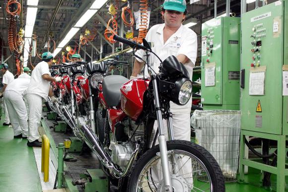 Motos