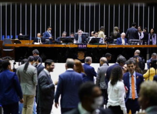 Sete deputados do Maranhão ajudam a derrotar governo ao rejeitar MP de reajustes de impostos