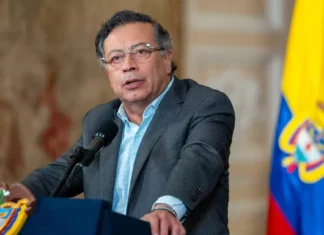 “Podem cair bombas em Manaus, Rio de Janeiro, Bogotá”, diz Petro sobre avanço dos EUA na região