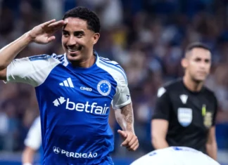 Cruzeiro volta a vencer e agrava crise do Fortaleza, ameaçado de rebaixamento