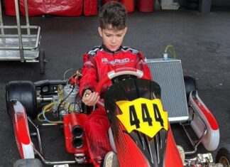 Gael Rampazzo testa kart Shifter durante preparação para o final da temporada