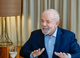 Trump diz a Lula que Brasil e Estados Unidos vão se dar bem juntos