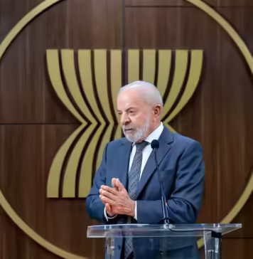 Lula diz que traficantes são vitimas dos viciados e depois pede desculpas pela sua fala